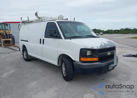 2012 Chevrolet Express 2500 Work Van z USA, uszkodzony, nr VIN 1GCWGFCA7C1180069